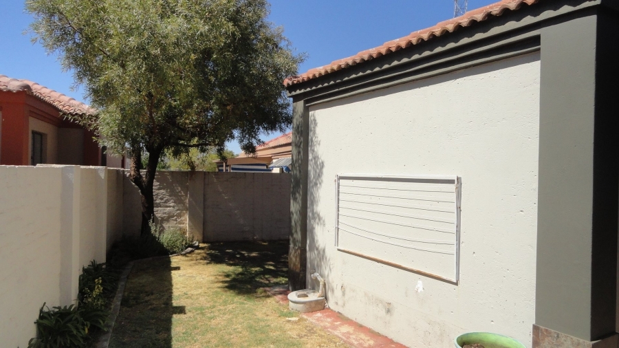 2 Bedroom Property for Sale in Baillie Park North West